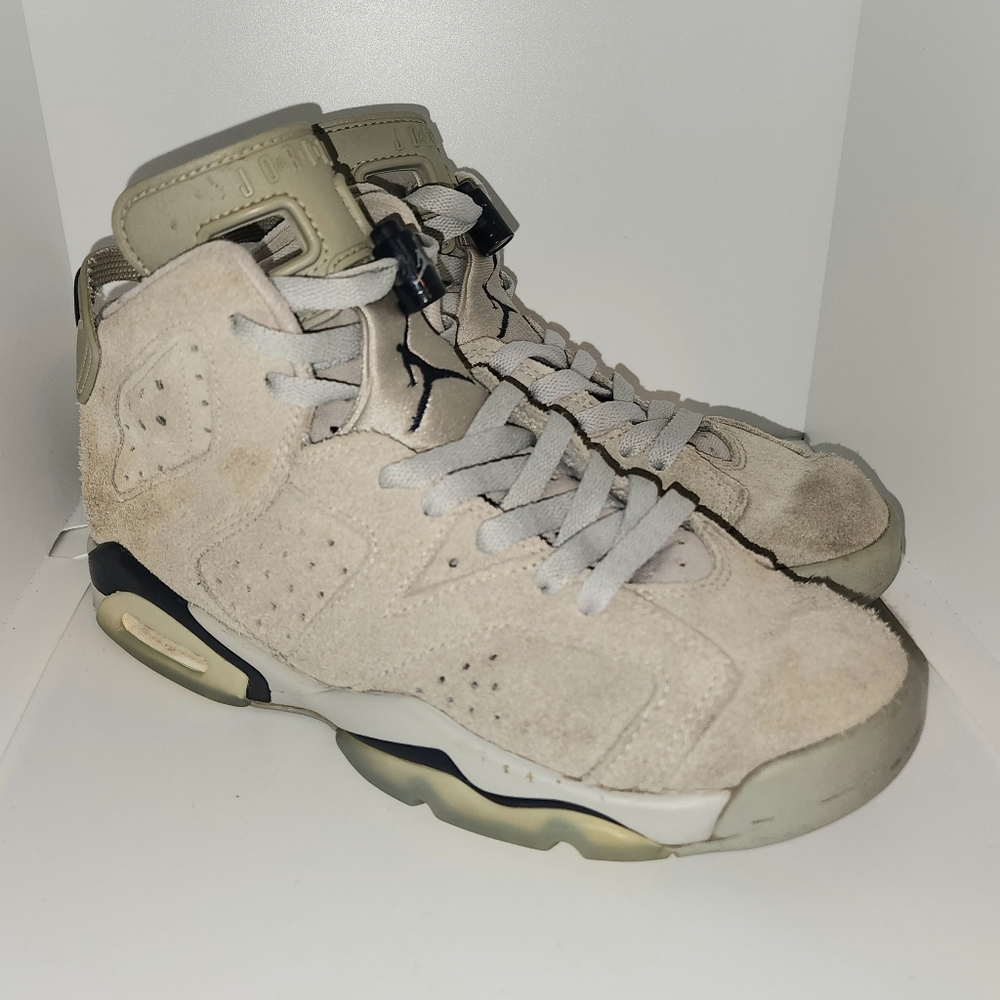 Air Jorden 6 Retro Georgetown size 5Y ..... 384665-012